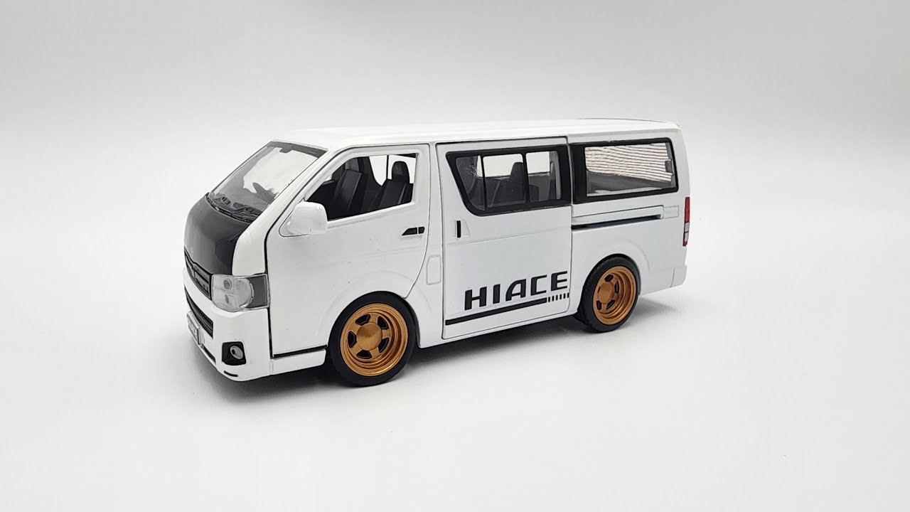 Diecast: Toyota Hiace Van • 