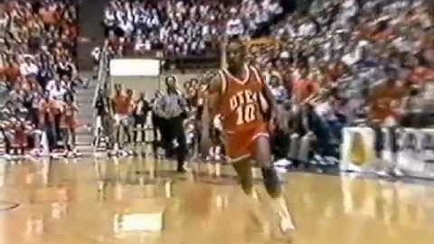 Tim Hardaway steals and dunks (UTEP vs. Iowa)
