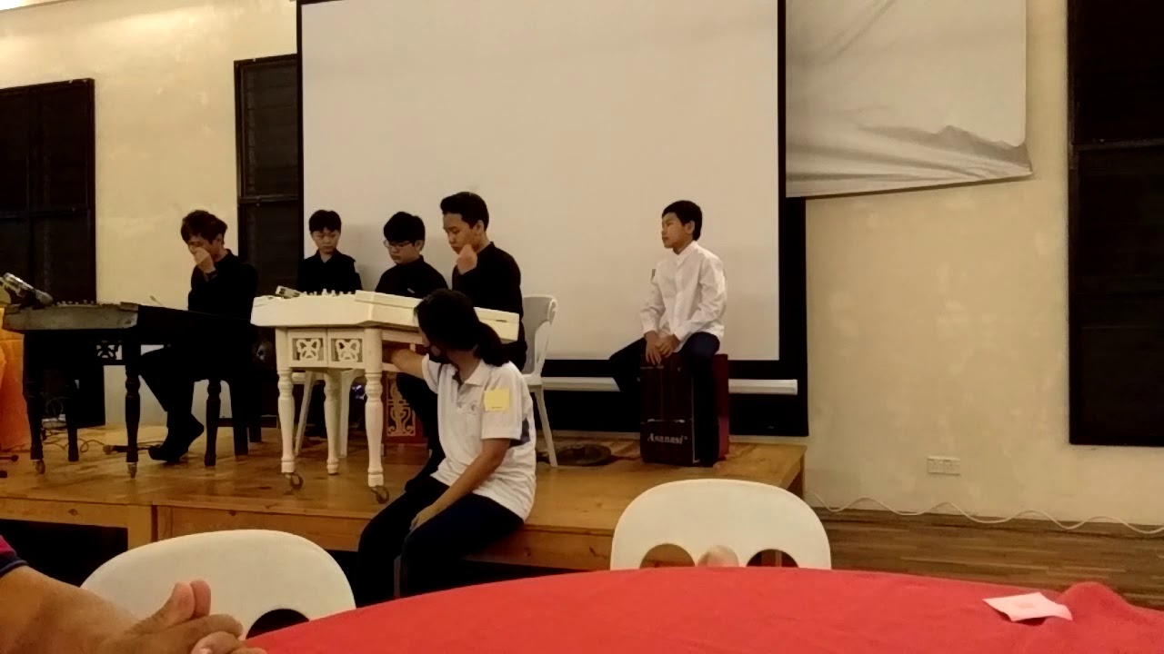 何康伟杨琴艺术团__荷塘月色 - YouTube