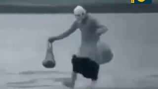 Velha Maluca Em Ta Chovendo