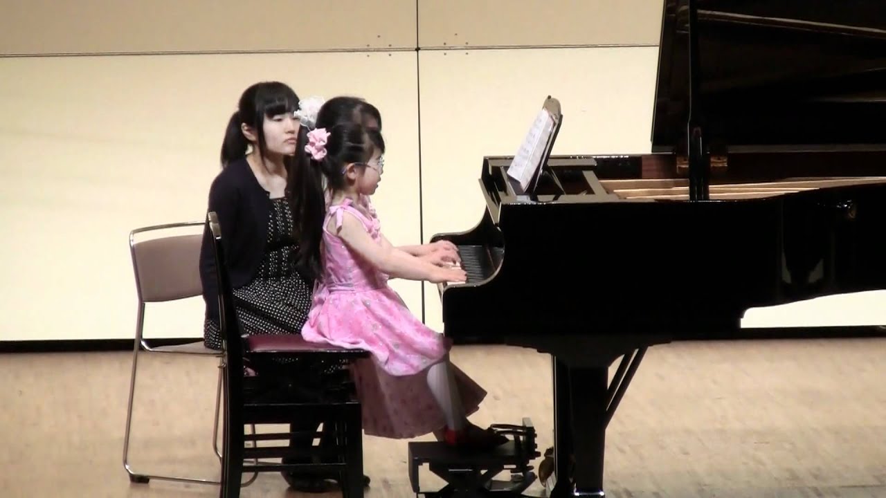 真里奈ちゃん 百里奈ちゃん ミッキーマウス・マーチ ピアノ演奏連弾