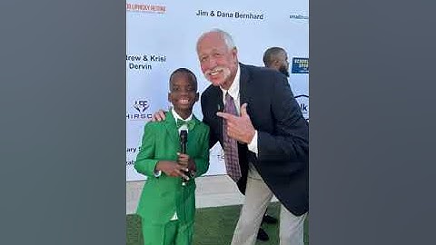 Jeremiah interviews “Goose Gossage” on the red carpet for the 24th Annual HCPF Gala