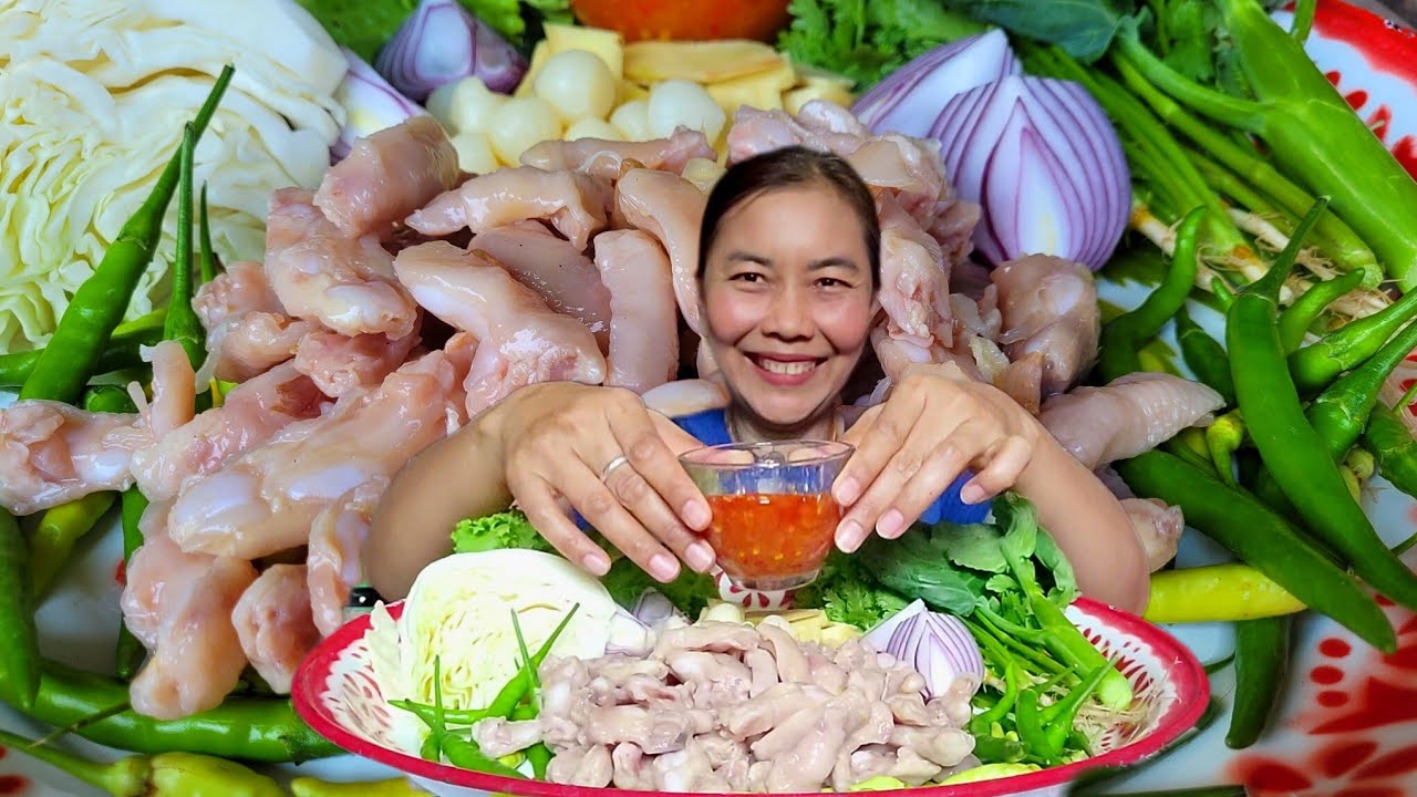 แหนมเอ็นข้อไก่ฮ่องเต้ กรุบกรับเคี้ยวเพลินมากจ้า 04-03-69