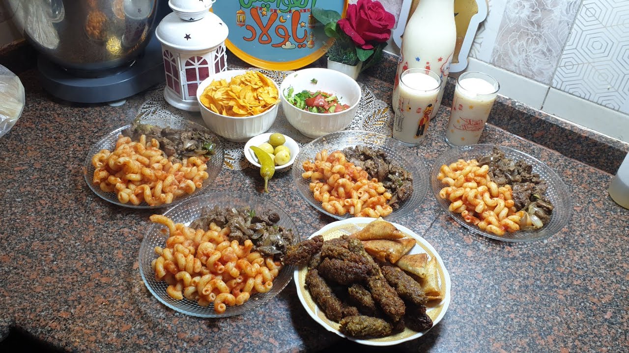 فطار اربعة رمضان💪يارب لا ينقضي العشر الاوائل إلا وقد فرجت همومنا وغفرت ذنوبنا🌱اجبر قلبي يا الله 