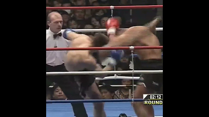 Cro Cop head kicking people from punching range