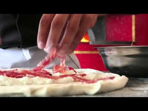 Stuffed pizza: neapolitan 