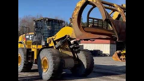 CAT 966K Log Loader