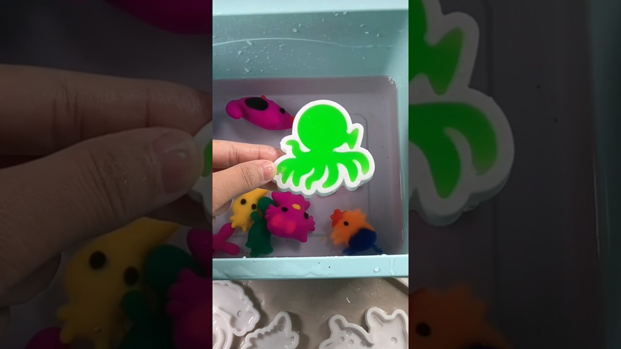 What color is the octopus P2638 