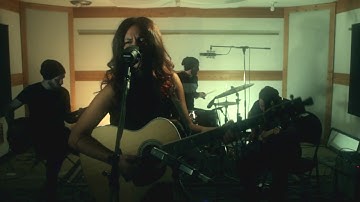 Val Thomas - Wolf (live session)