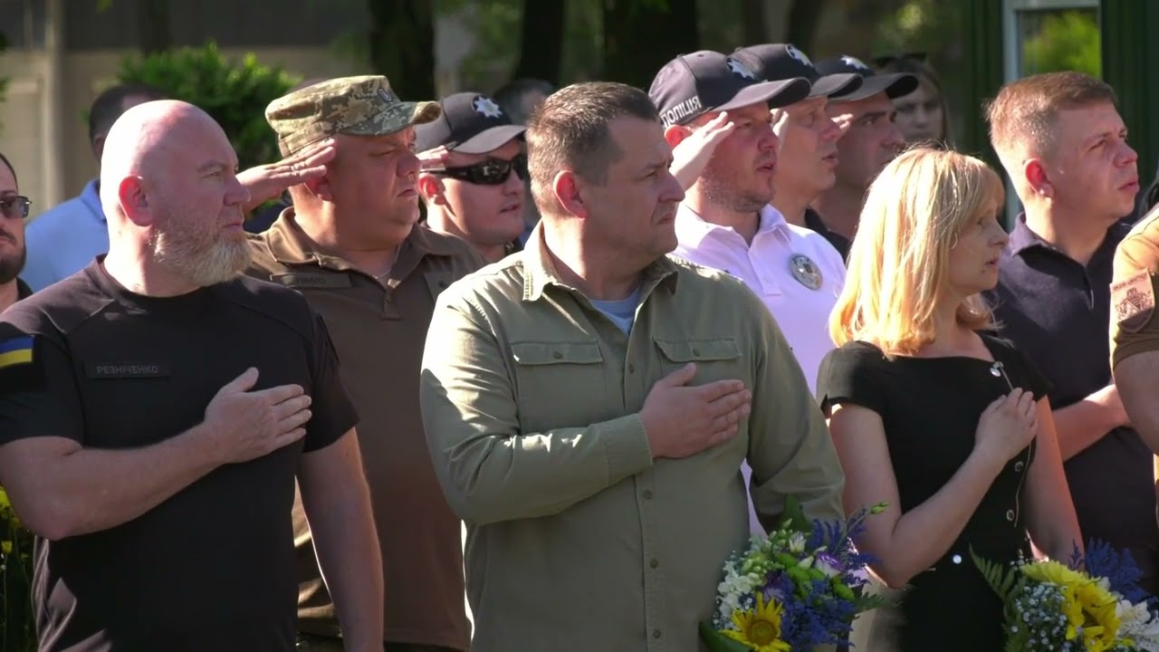 Під звуки сирен Дніпро відзначає День Незалежності