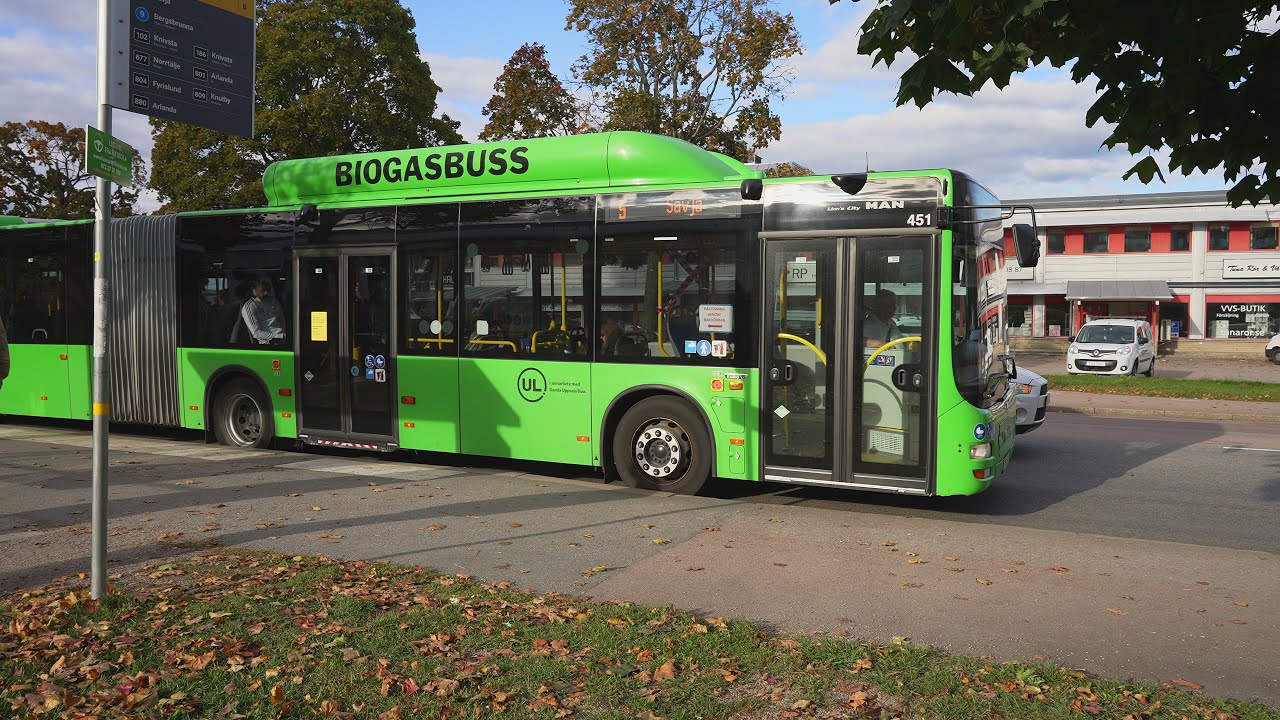 Sweden, Uppsala, Kungsängsesplanaden bus stop