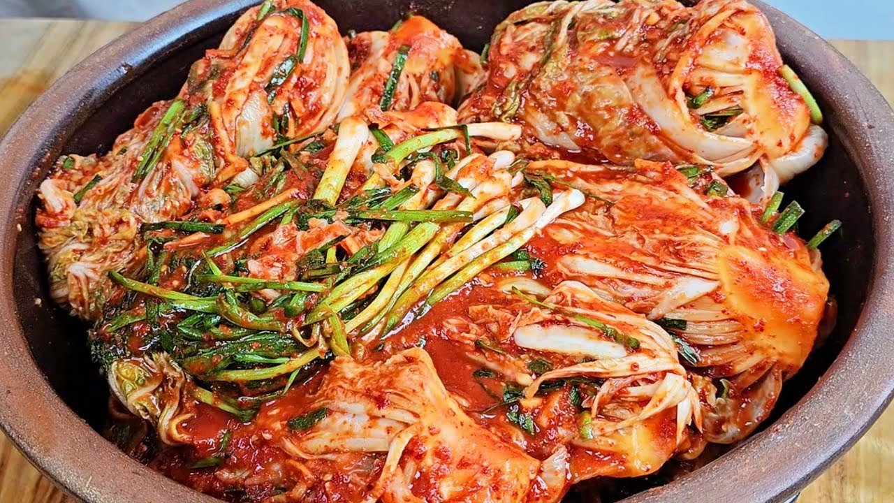 여름 배추김치, 무르지 않고 아삭하게 담는 법! 추석까지 시원하고 맛있게 먹어요 - YouTube
