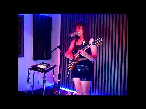 Jackie Venson - Flying (KRVB Live River Session)