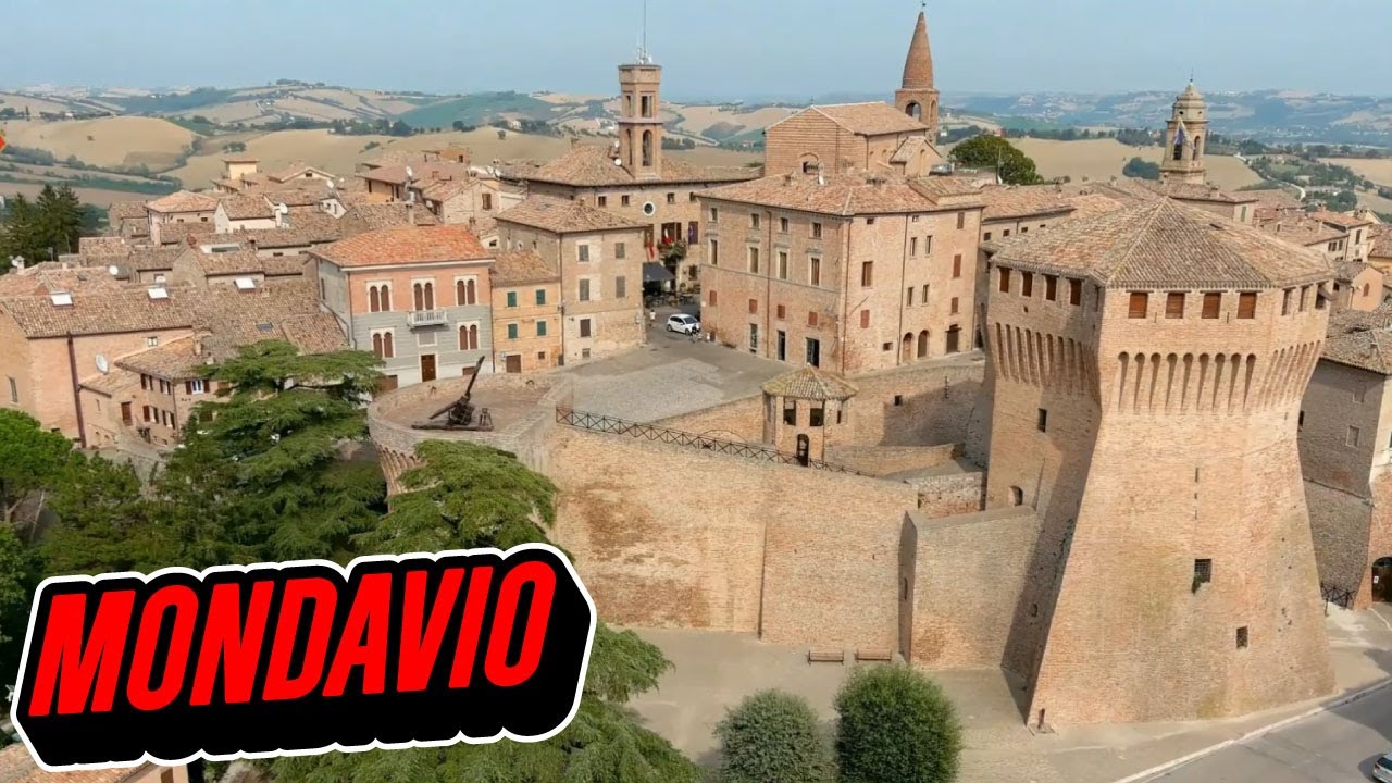 Mondavio: cosa vedere nel magnifico Borgo Bandiera Arancione, tra i Borghi più Belli d'Italia!