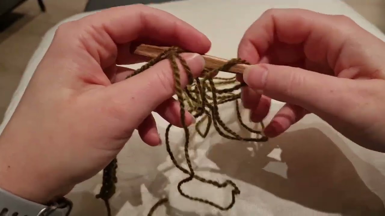 Starting socks (Mammen/Korgen stitch tutorial) - VEDA day 2