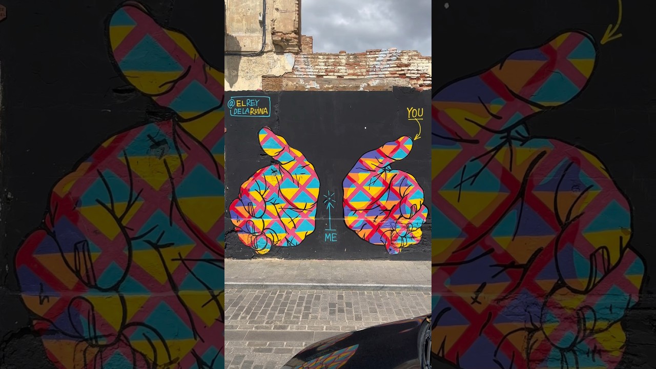 👐 by El Rey De La Ruina - Valencia, Spain. 