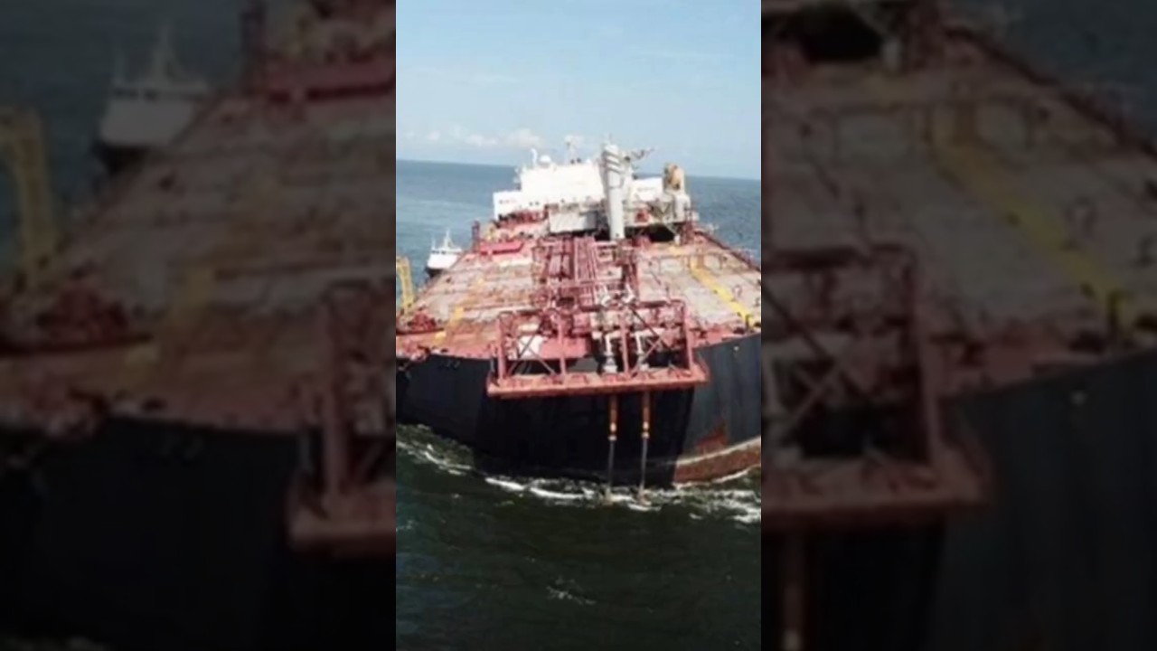 Трамп блокирует судно с нефтью из Венесуэлы.