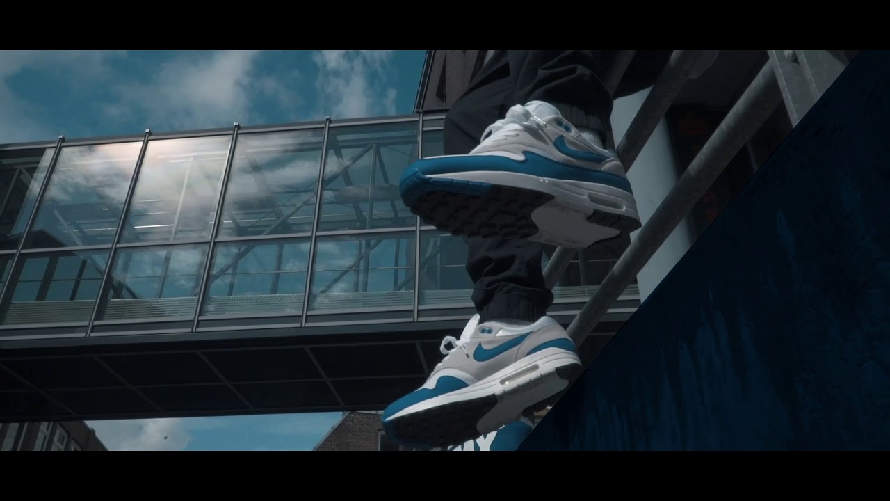 Nike Air Max 1 OG Anniversary Blue Sneaker Porn