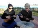 1/2 of Tripping Lily performs (Its Alright) on ukulele auf YouTube ansehen 1/2 of Tripping Lily performs (Its Alright) on ukulele auf YouTube ansehen