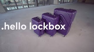 Maleta Lock-Box Spinner 55 Purple Cabina 32 Lts — Saxoline Chile