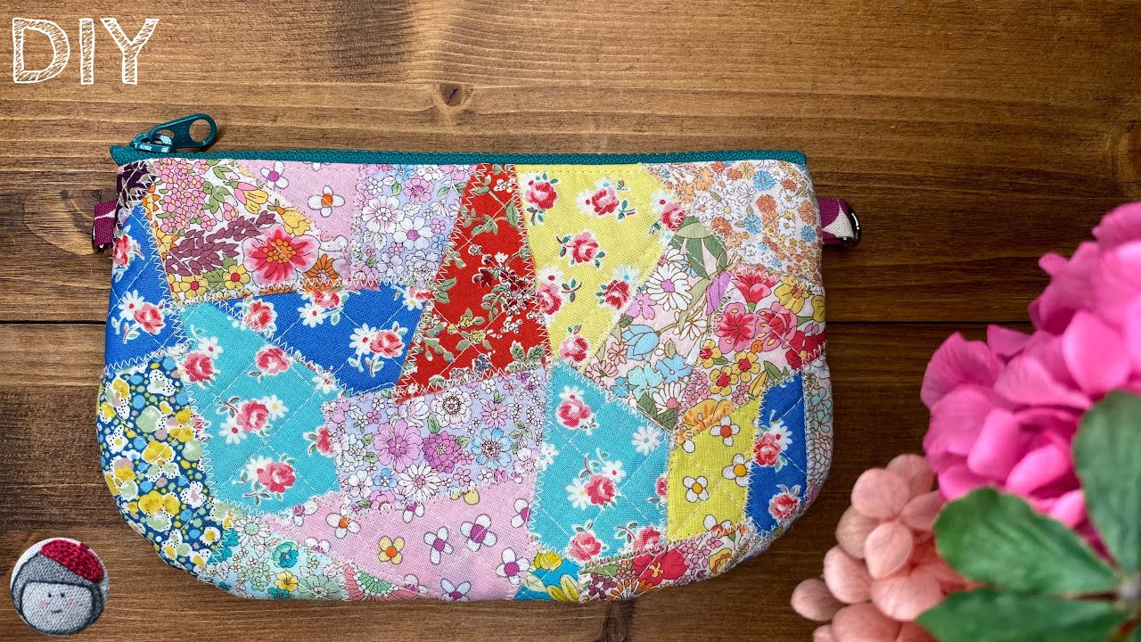 ツギハギパッチワーク2way❤️デニムリメイク・ミニファスナーポーチ＆タッセル付 ツギハギパッチワーク2way❤️デニムリメイク・ミニファスナーポーチ