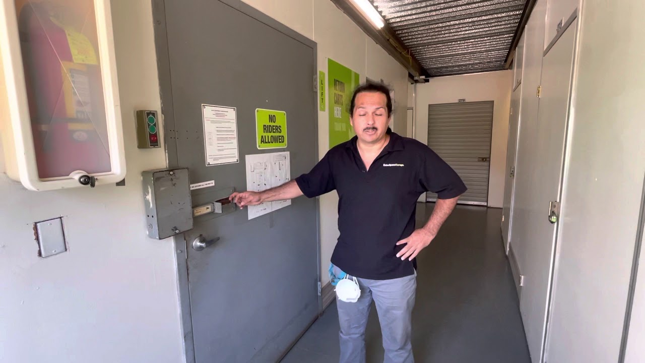 How to use Extra Space Lifts