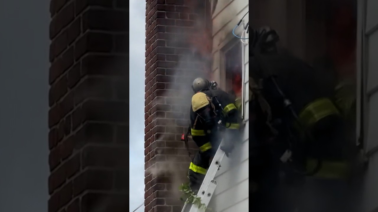 Firefighters race to escape flames in Queens, N.Y.