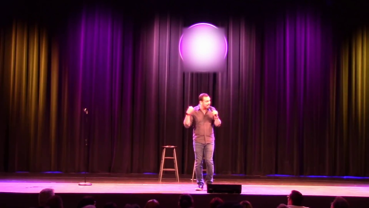 Comedian Takes on Trump Supporters in New Jersey