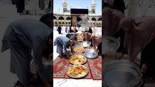 kaba Sharif mein food party ki taiyari #madina #macca #shorts #makkah #murabaha #shortsfeed 🕋💞