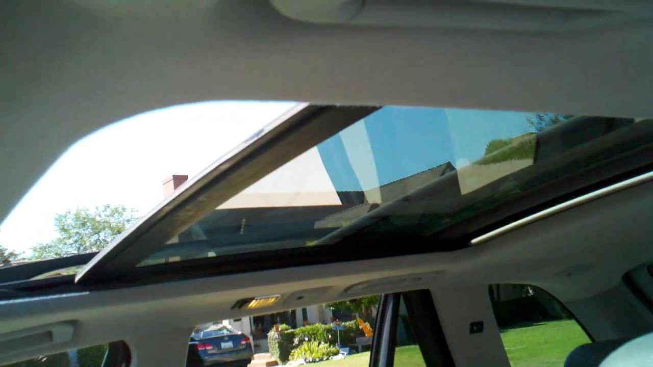 04 BMW X5 Panoramic Roof - YouTube bmw x5 e70 fuse box diagram 