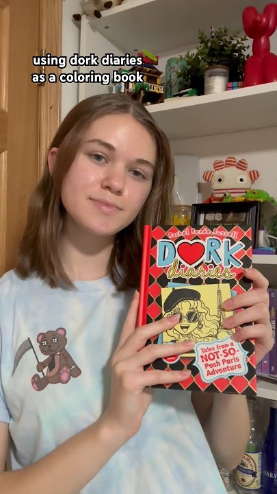 Using dork diaries as a coloring book #shorts #coloring #fyp
