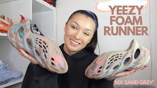 Max grey sand foam runners Yeezy Foam Runner  main image 4