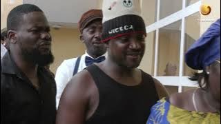 Aniversário da tia rica - A Família Do Replay