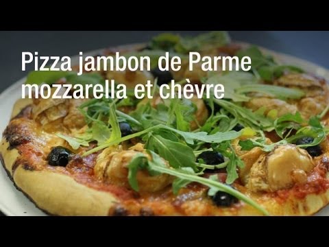 recette-de-la-pizza-jambon-de-parme,-mozzarella-et-chèvre