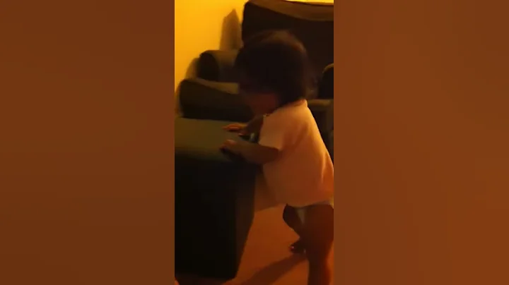 Ava's first real steps