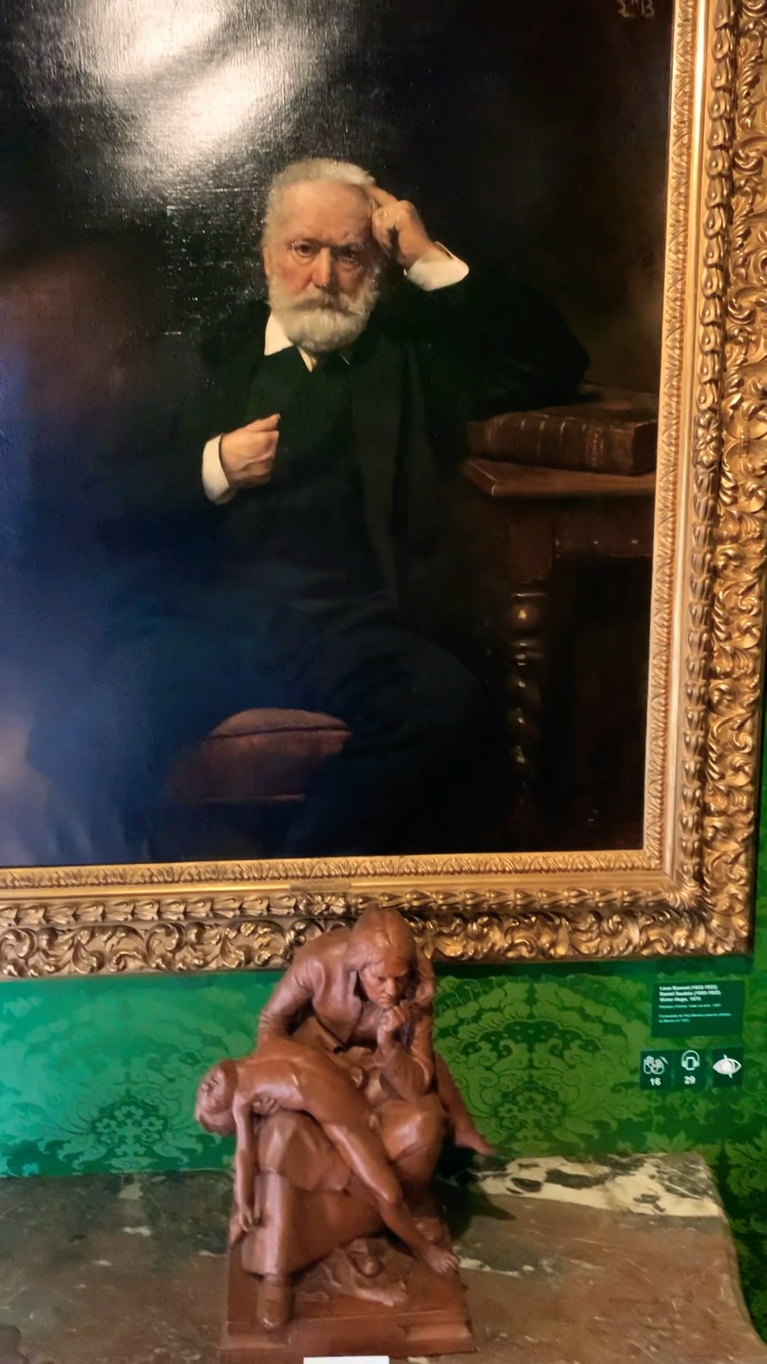 Maison de Victor Hugo - YouTube