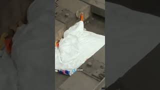 The #NYC subway’s was caught carting around a king-sized #Reese’’s. 🍫🐀🚆