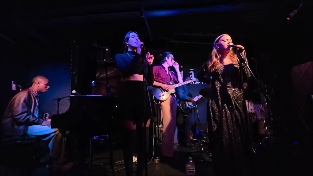 Hazel Rose - Not Buying @ Piano Smithfield, London 26/11/25