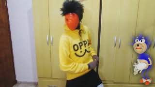 Tio Tobi Dançando Funk No Estilo Anos 80