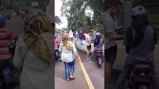 Download Lagu pergi jauh keluar kota#shorts MP3