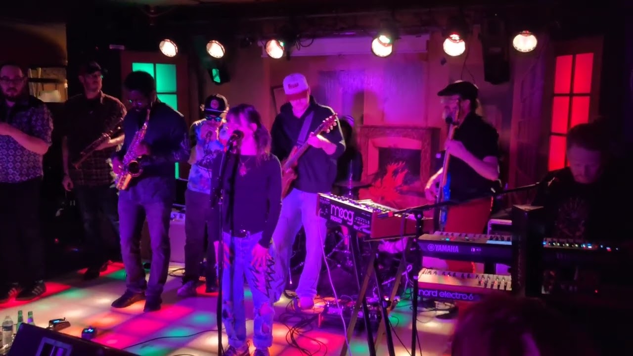 Logan B. & Dirty Leaf performing live at the King's Rook Club 4-25-26