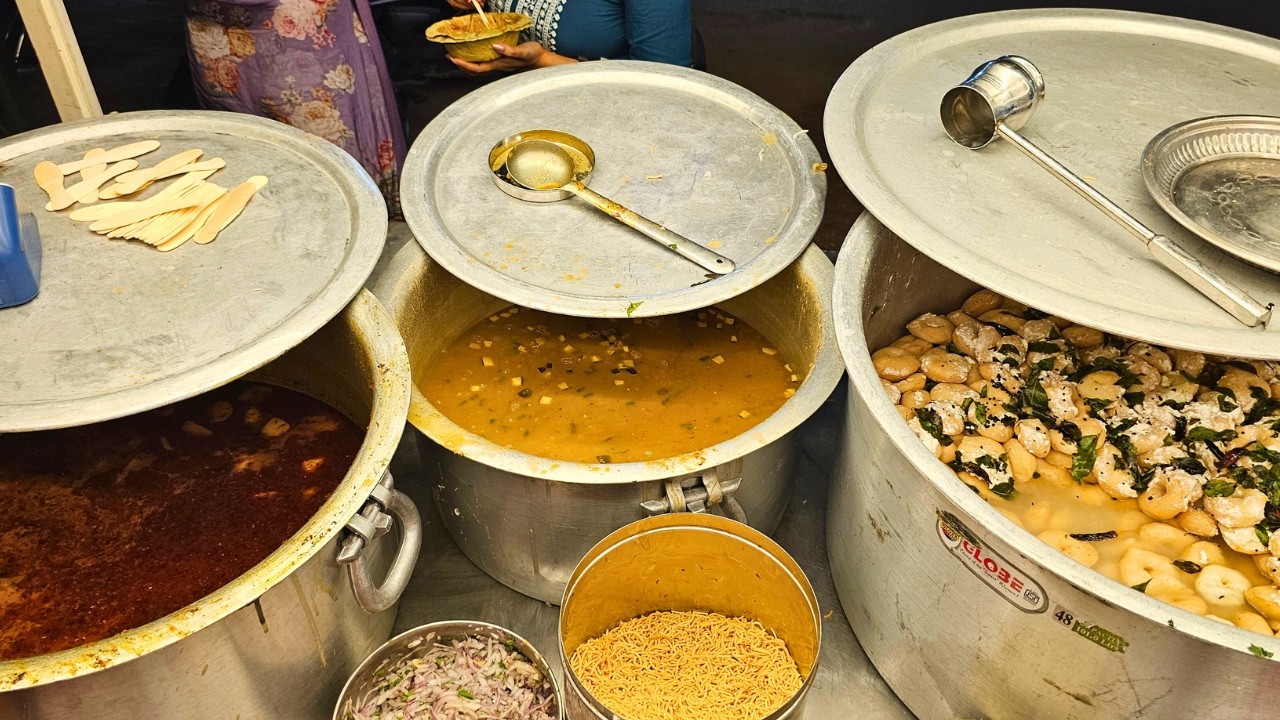 Dahibara Aloodum Ghugni Rs. 40/- Only | Cuttack Famous Bidanasi Dahi Bara Aloo Dum In Bhubaneswar