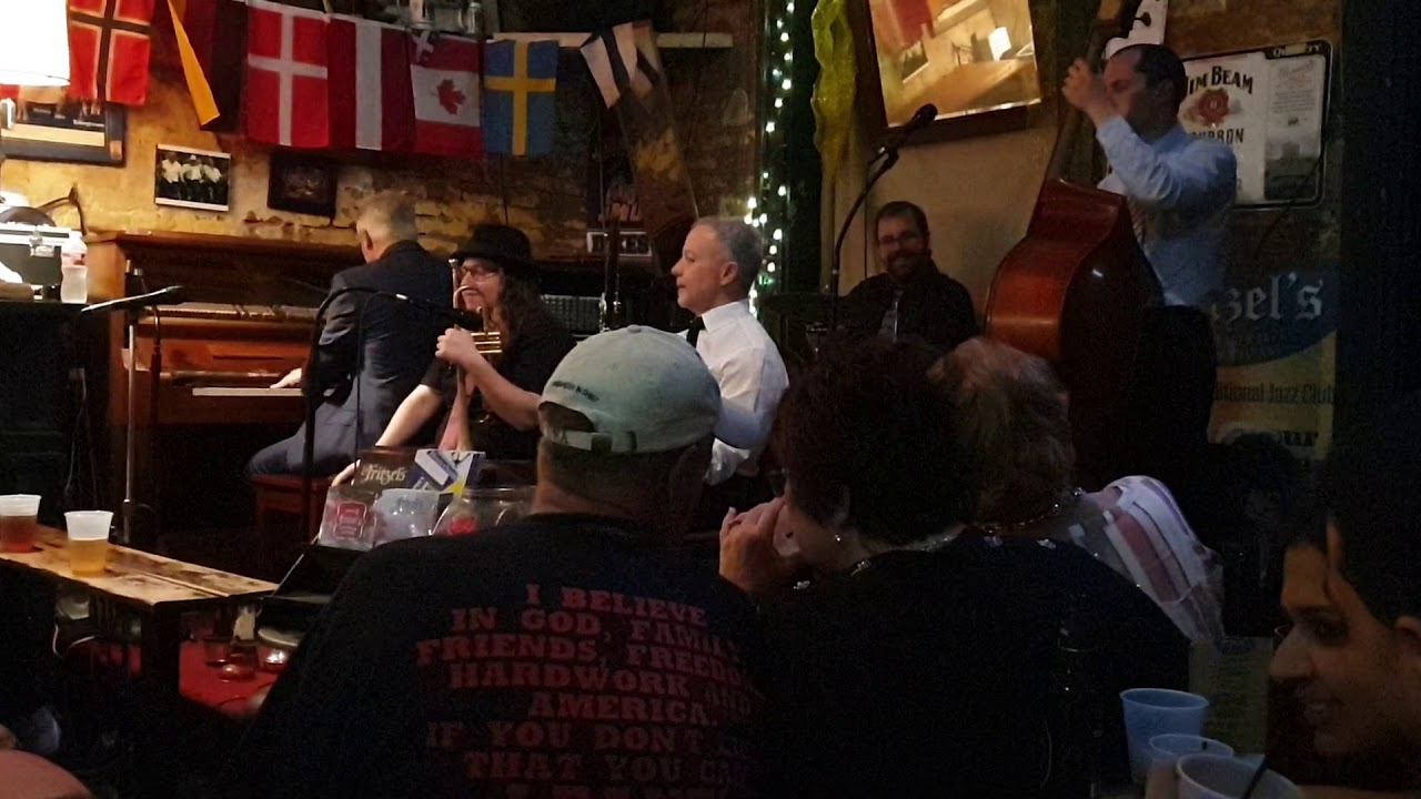 Fritzel's European Jazz Pub bandJeepers Creepers (Louis Armstrong