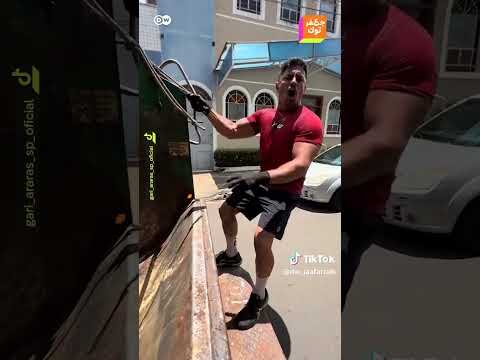 عامل نضافة حسبى الله ونعم الوكيل فيك يا فخرى