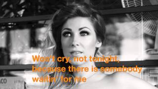 Miniatura del video "Bonnie Mckee-Somebody acoustic (Lyrics Vidéo)"