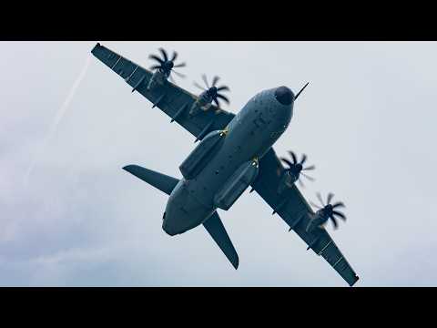 Luftwaffe Airbus A400M Atlas Aerobatics Display - AIRPOWER