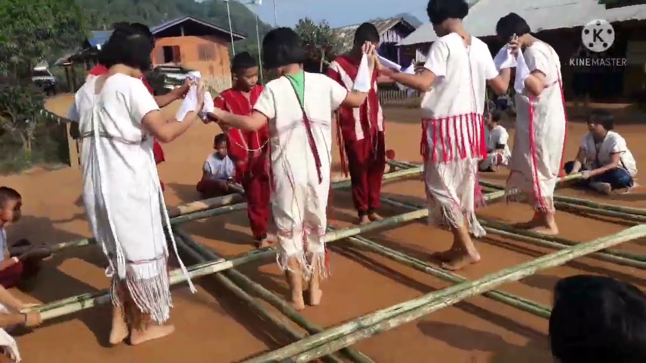 EP.97 การละเล่นกะเหรี่ยงกระทบไม้ (ศกร.ตชด.บ้านโตแฮ)