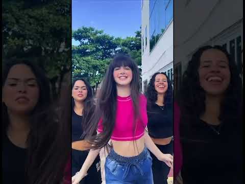 GIOVANNA ALPARONE DANÇA FUNK COM AS AMIGAS!