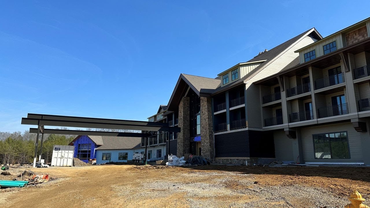 Dollywood construction continues