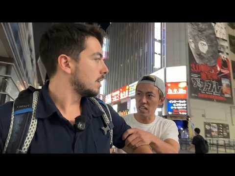 Un JAPONÉS me ATACA en plena calle de Kabukicho